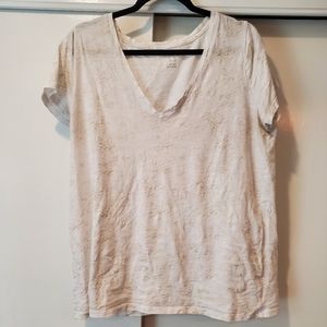 V-Neck Shirt with Gold Detail - Size XXL